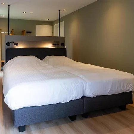 Forest With Hot Tub & Sauna 8 Persons * Wekerom